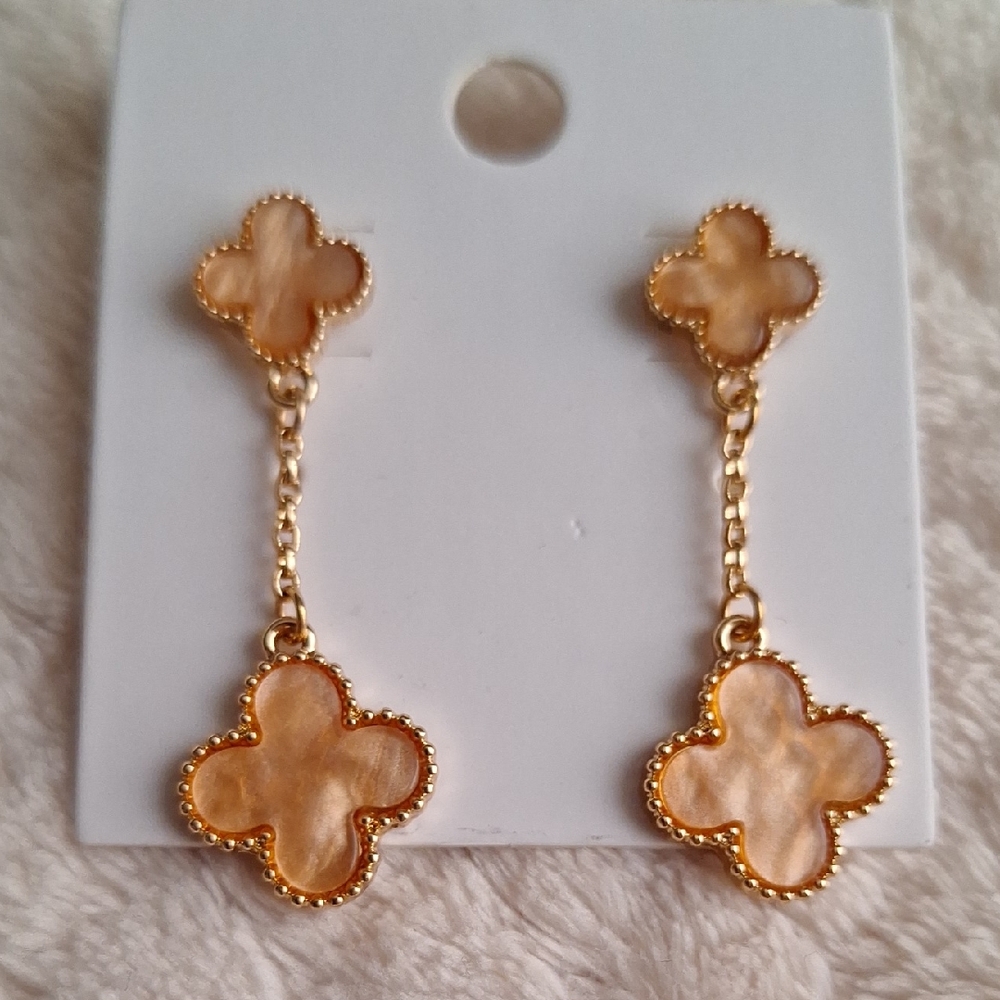 Elegant Gold Peach Clover Dangle Earrings